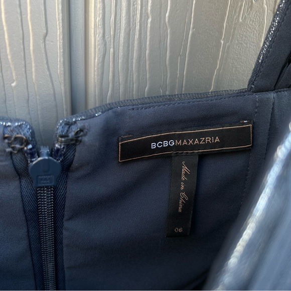 BCBGMAXAZRIA One Shoulder Silk Mini Dress Ruffled Detail Metallic Finish Small - Picture 3 of 12